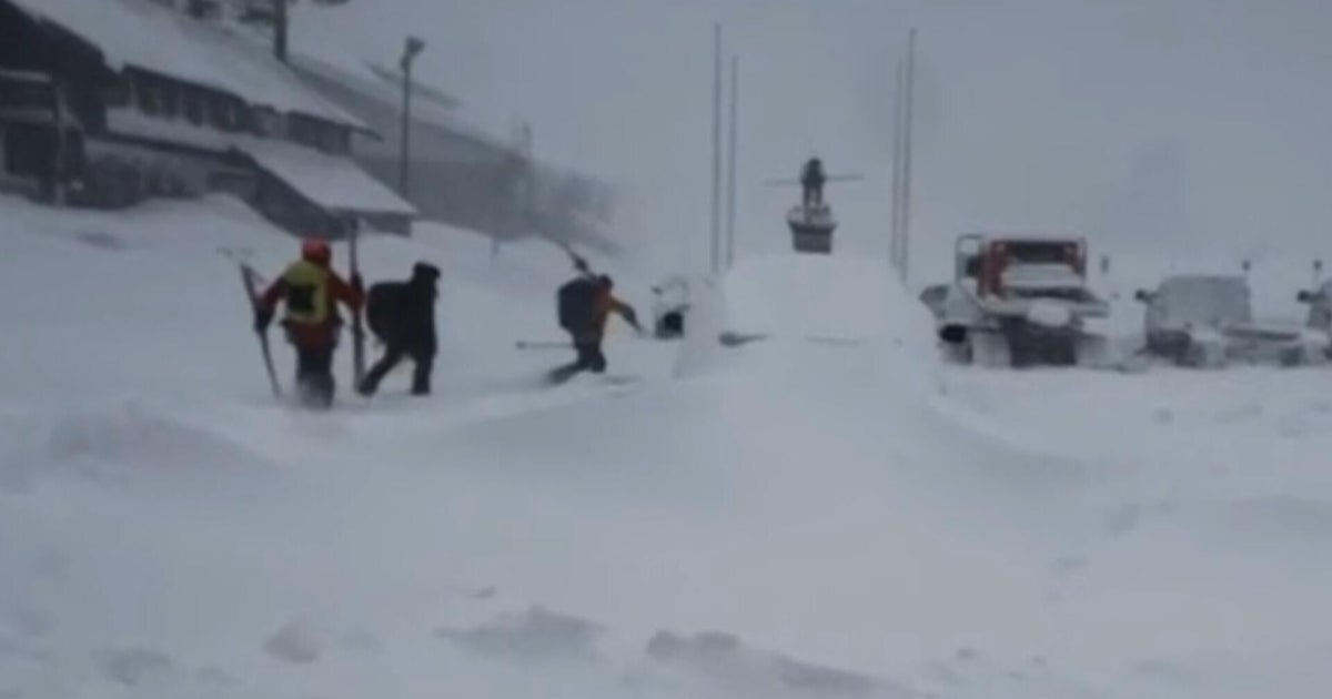 Ten skiers unaccounted for after California avalanche