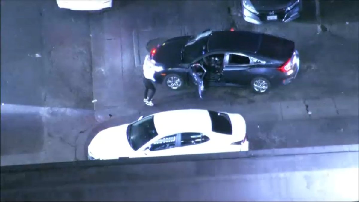 Suspected DUI driver busts a move after car chase in Westlake – NBC Los Angeles