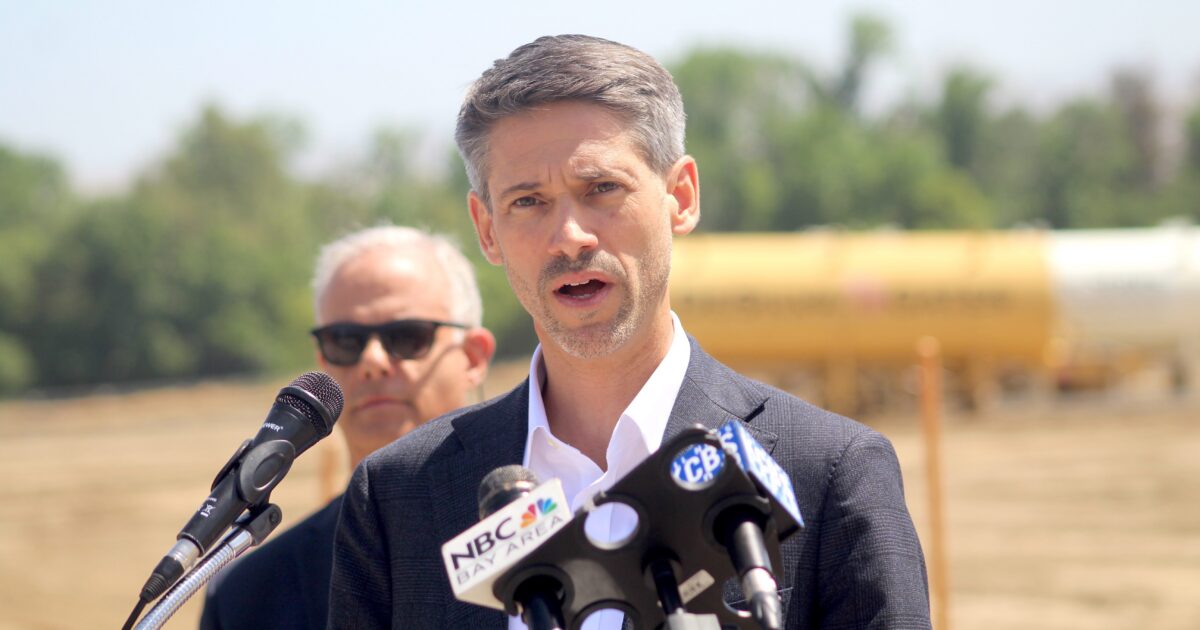 Conservative heads San Jose mayor's governor campaign