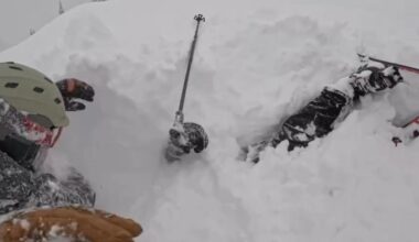 ‘Don’t know if he would have lived’ | Sacramento skier rescues man buried at Palisades Tahoe