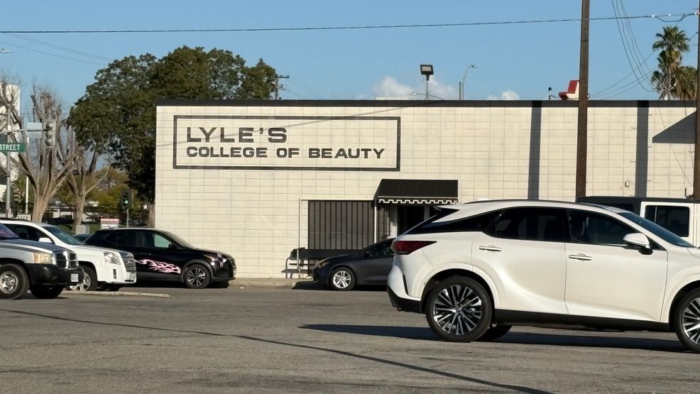 Students from Lyle's College of Beauty speak up about the lack of lights and surveillance cameras at night, leading to car break-ins. KBAK/KBFX