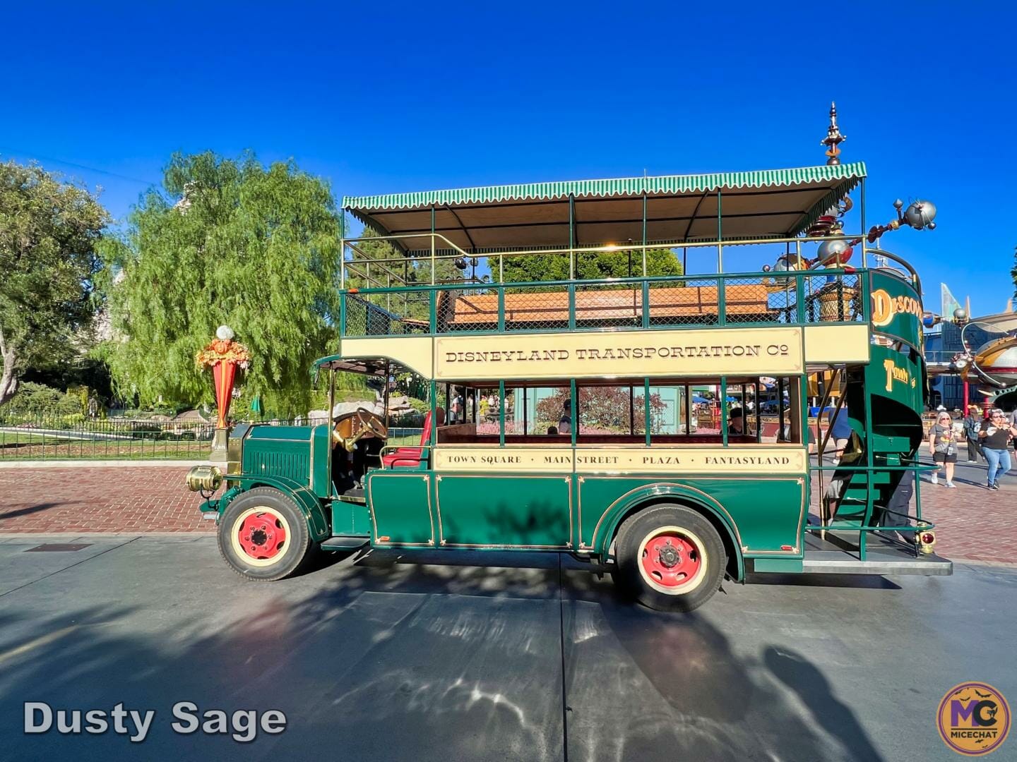 , DISNEYLAND UPDATE: Transport Troubles, 25 Years of Change & After Dark Dates Drop