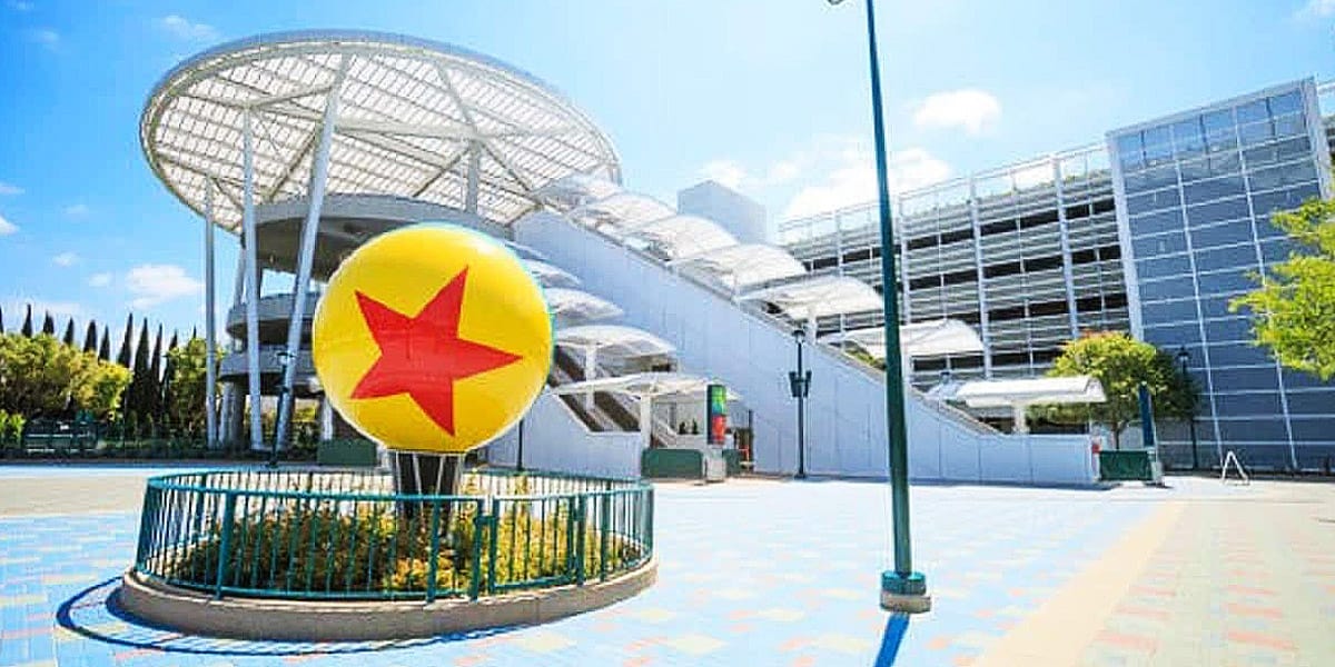 Pixar Pals Parking Disneyland