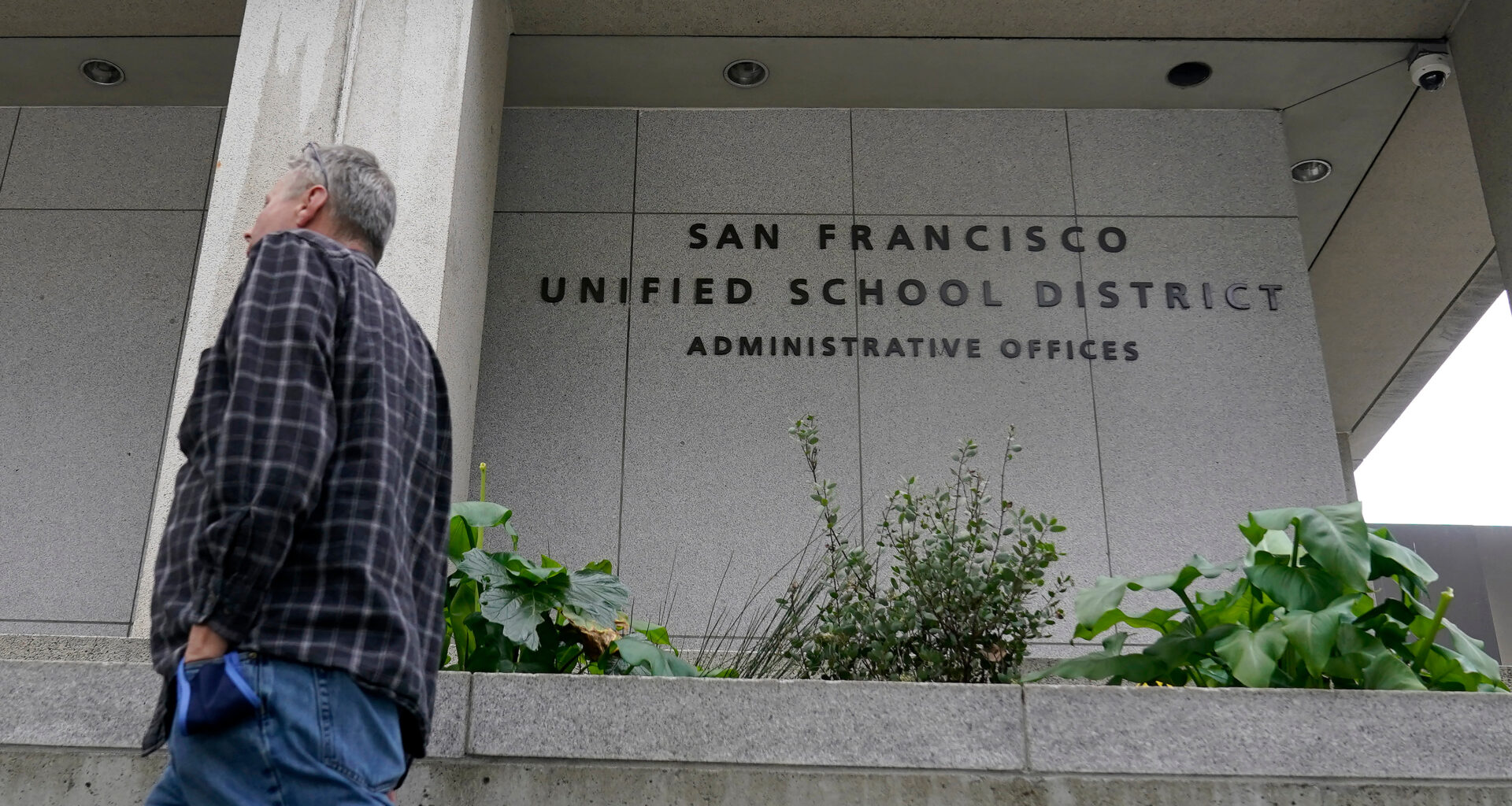 San Francisco public schoolteachers strike over wages and health benefits