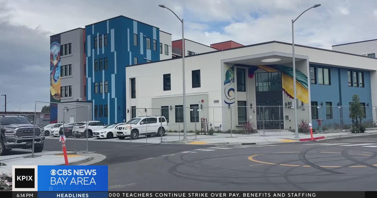 Oakland apartment complex for homeless residents yet to open