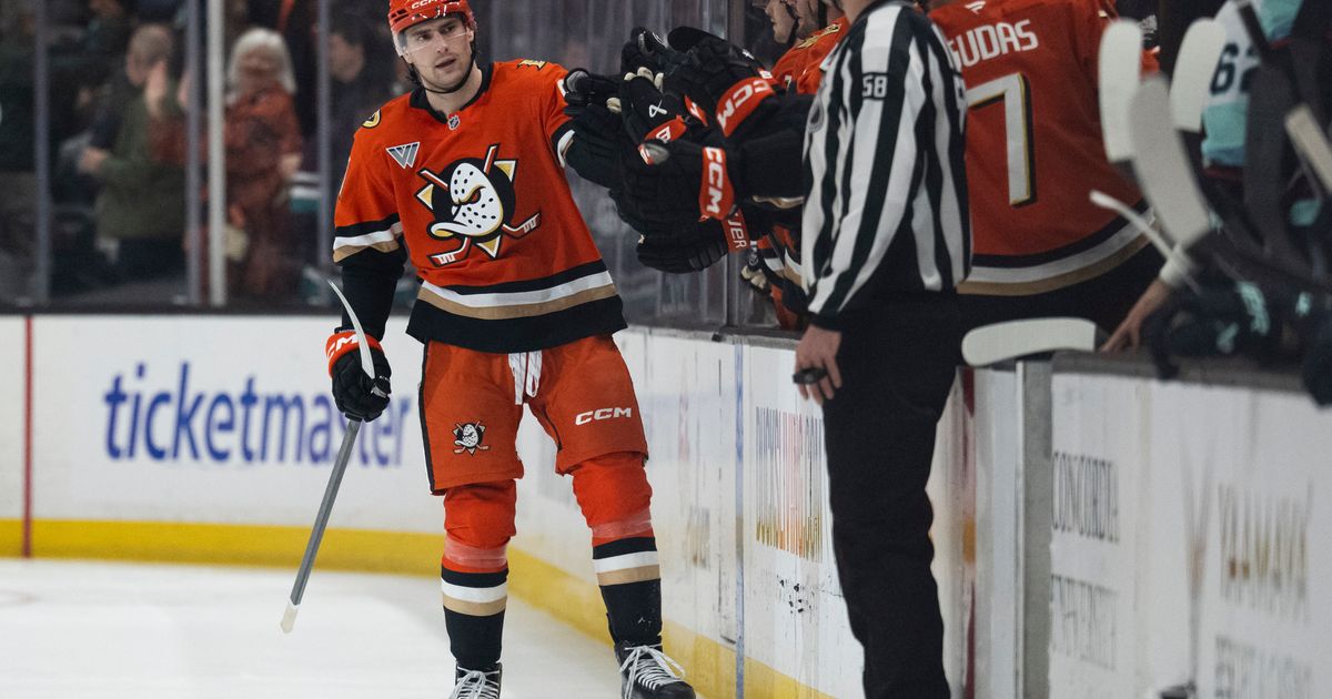 Gauthier gets 25th goal and surging Ducks beat Kraken 4-2 to move closer to Pacific Division lead :: WRAL.com