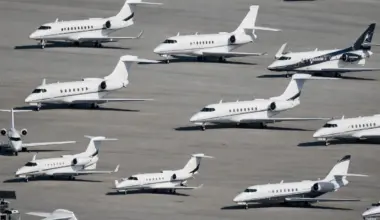 Unreal footage of private jets lining San Francisco airport before the Super Bowl will give you goosebumps