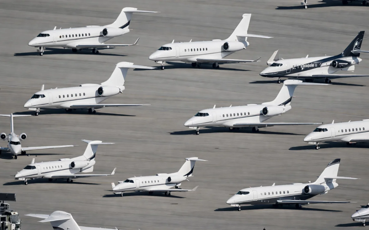 Unreal footage of private jets lining San Francisco airport before the Super Bowl will give you goosebumps