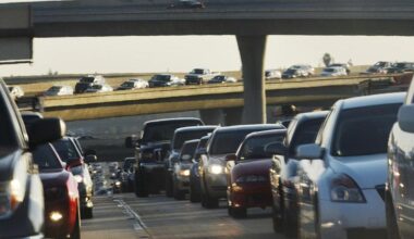 Hwy 41: Freeway lane, exit to close in Fresno CA