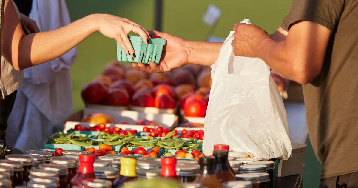 West Sacramento farmers market permanently closes as foot traffic declines
