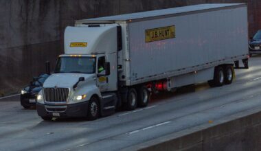 California judge tentatively allows 20,000 immigrant truck drivers to keep their licenses