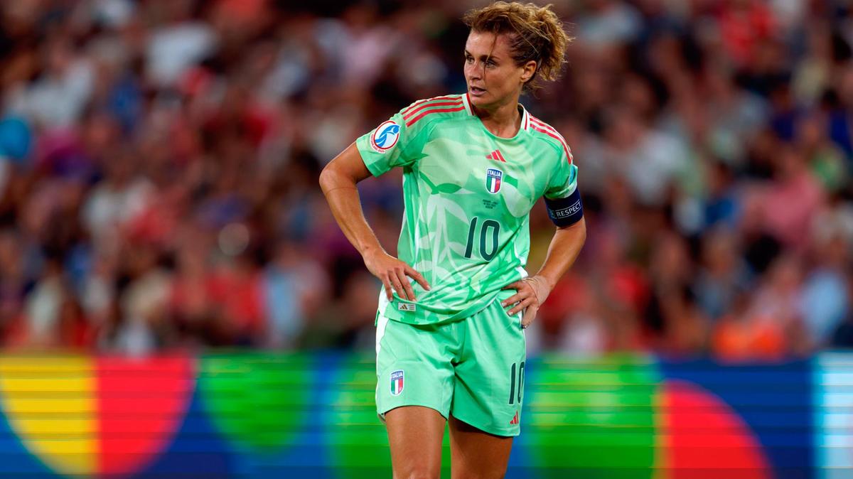 The Brescia-born champion of the Women's Serie A leaves Italy. Girelli heads to the US, where Bay FC awaits her.