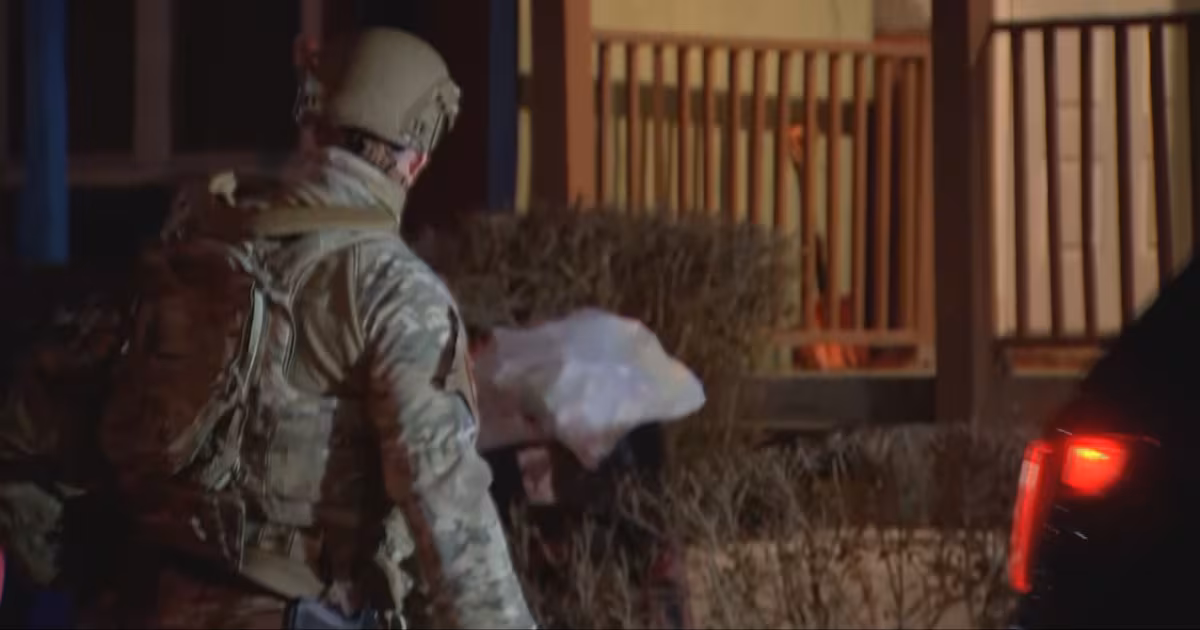 SWAT units called to situation in Oakland – WPXI