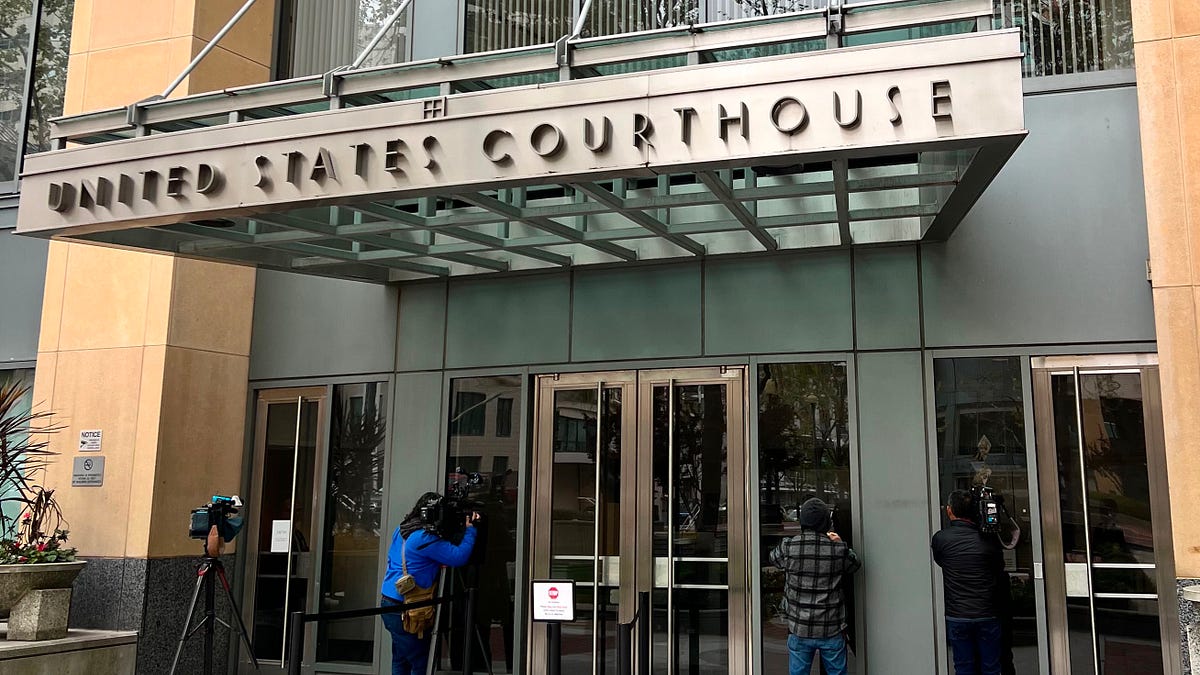 Defense Tries to Undemine Juarez's credibility in Duong Case