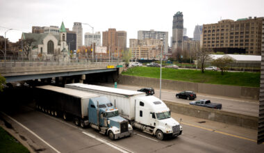 Tesla and Semi-Truck Crash on Interstate 5 Near Sacramento Zoo Causes Injuries and Delays - Sacramento Injury Attorneys Blog