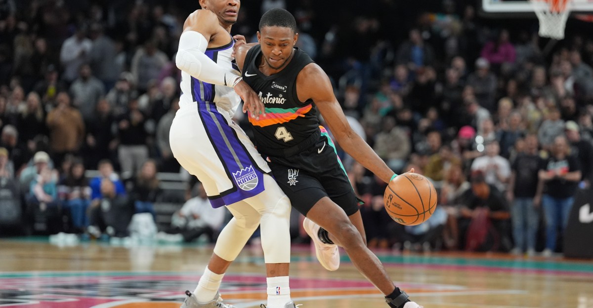 Spurs | Pounding The Rock