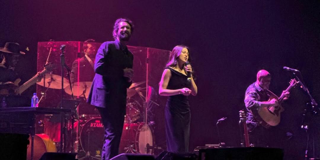 Julie Anne San Jose sings with Josh Groban at his concert: