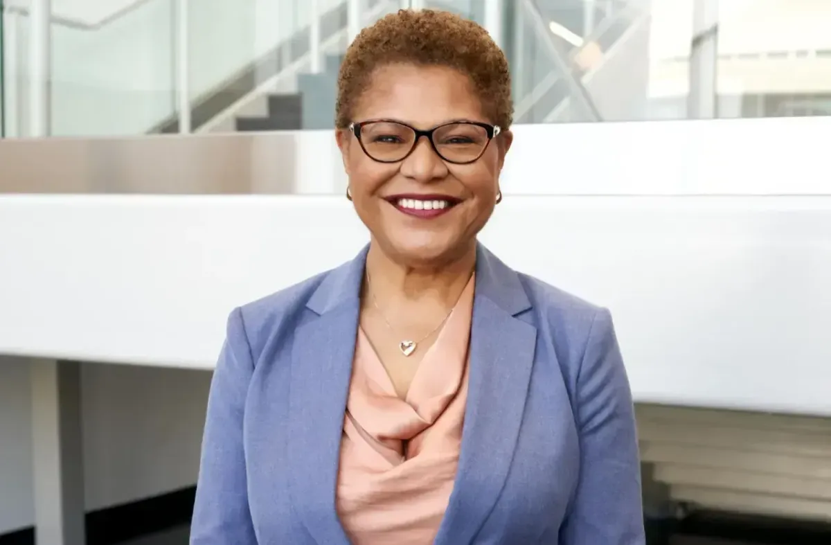 A former political ally tests LA liberals’ allegiance to Mayor Karen Bass