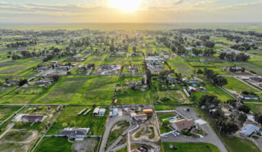 'The Heart Of California' Is A Charming City Near Fresno With A Wine Trail, Local Festivals, And Park Access