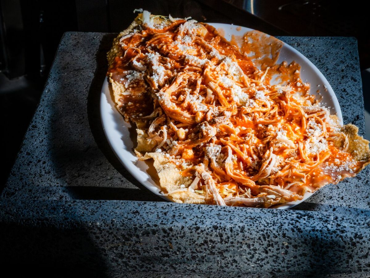 Oakland’s famous tostada is back. Cenaduria Elvira is opening near Jack London Square