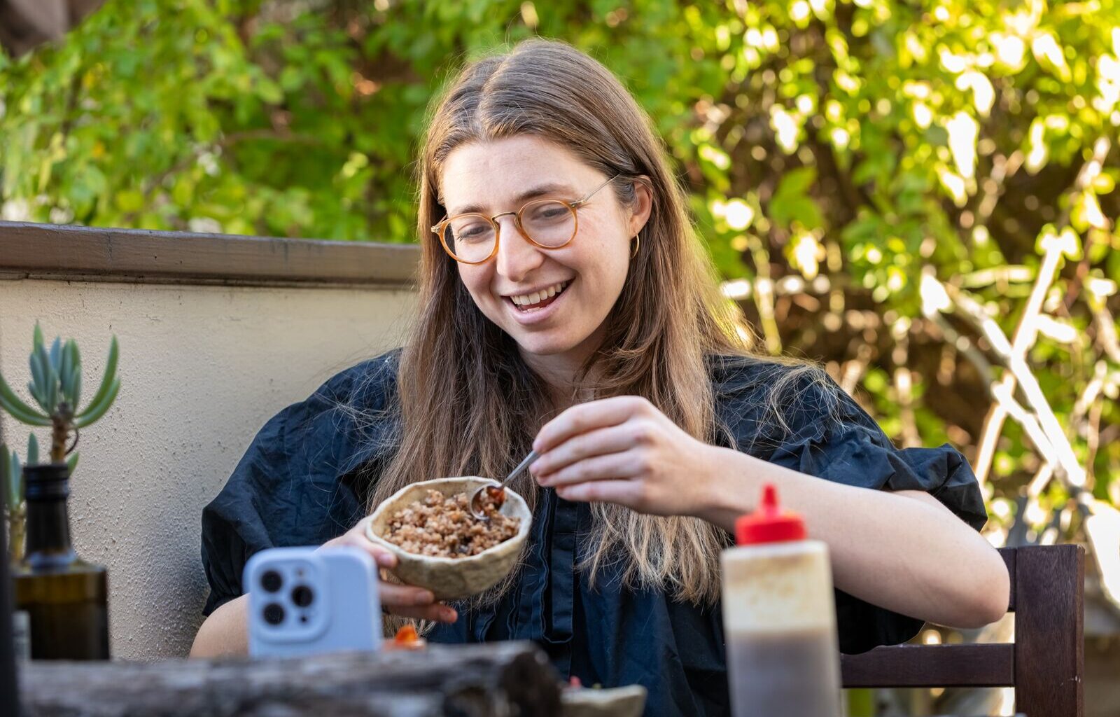 Can it with the flatulence jokes! Berkeley’s No. 1 bean fan spreads legume gospel on happy stomach