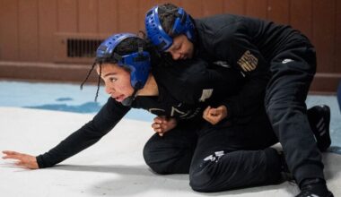 Oakland wrestling pins its hopes for a state title on Shayna Ward