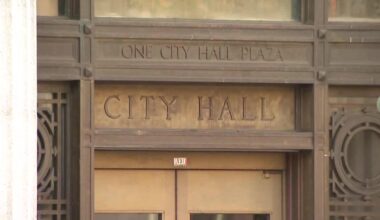 Oakland police arrest man, 29, after mayor's SUV stolen