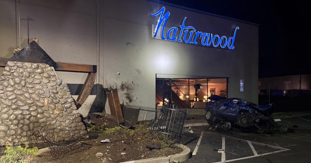 Driver suspected of DUI after crash into iconic Rancho Cordova water wheel