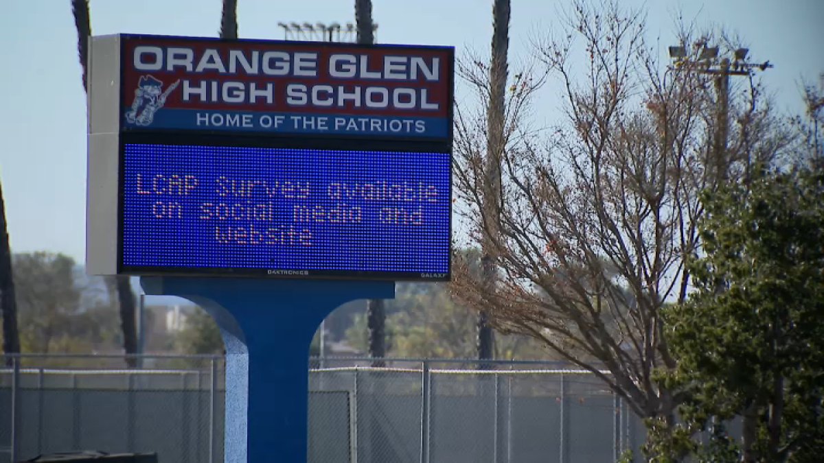 Escondido police looking for man who inappropriately exposed himself to high school students – NBC 7 San Diego