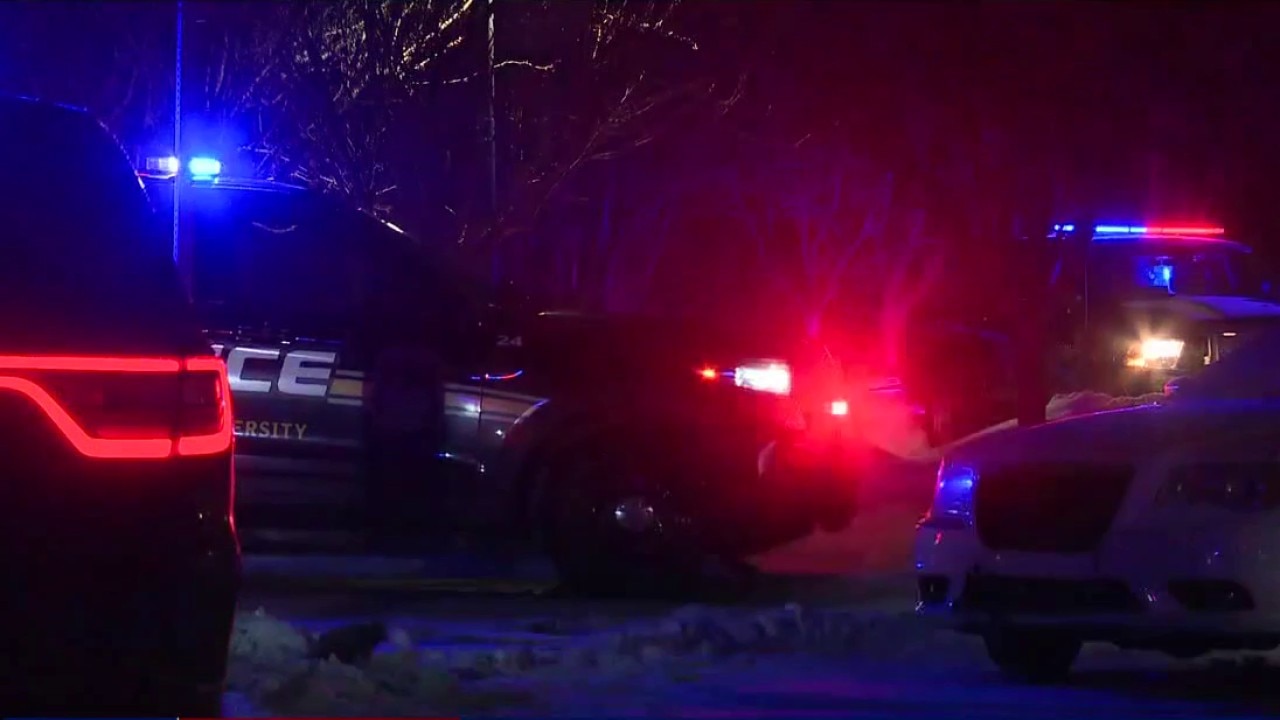 Suspects wanted after Oakland University stabbing