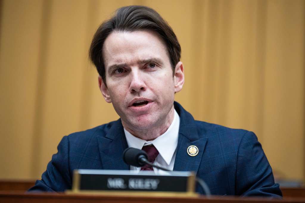 Rep. Kevin Kiley questioning former special counsel Jack Smith during a House Judiciary Committee hearing.