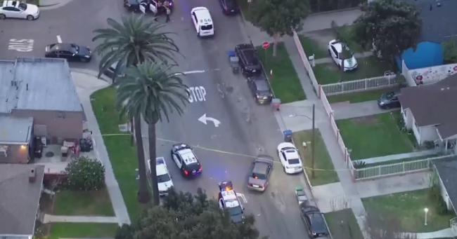 Authorities investigating deadly shooting in Lynwood