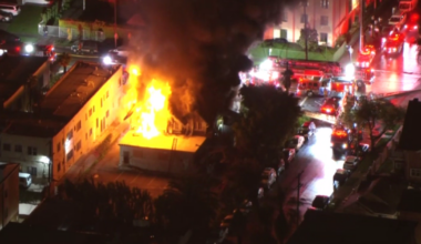 Los Angeles firefighters battle large fire at Arlington Heights home