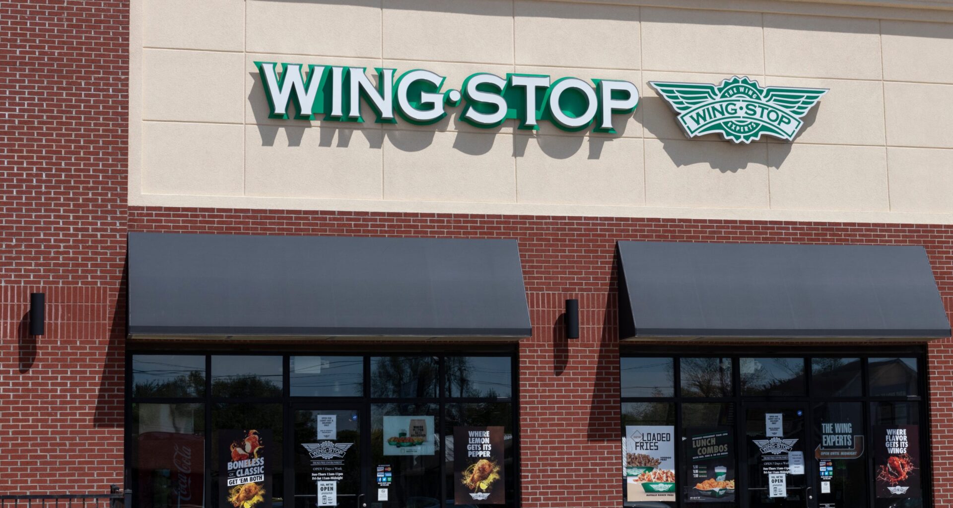 Wingstop Robber At-Large in South Los Angeles