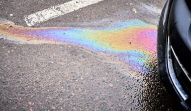 Fire Crew Contains Oil Spill from Cracked Pipe Near Cerritos Channel in Wilminton