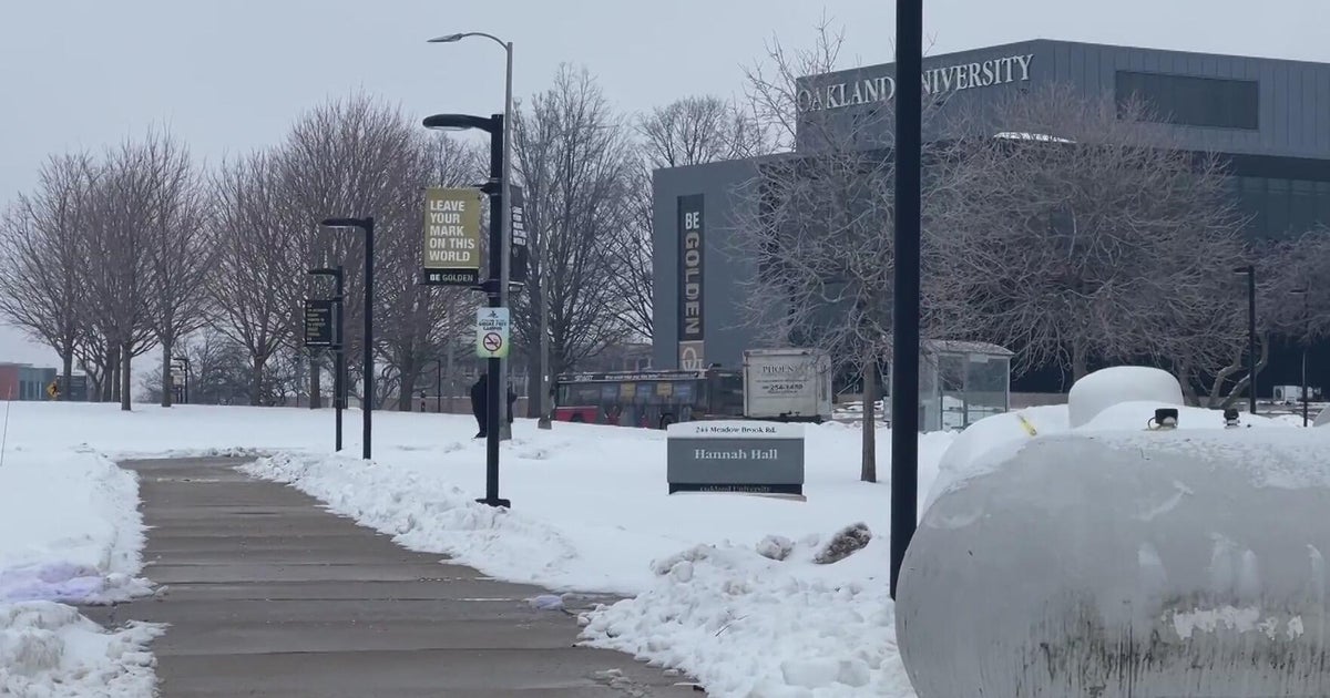 Oakland University students react after stabbing on campus: "I don't even want to go to class today"