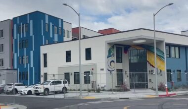 Oakland apartment complex for homeless residents yet to open