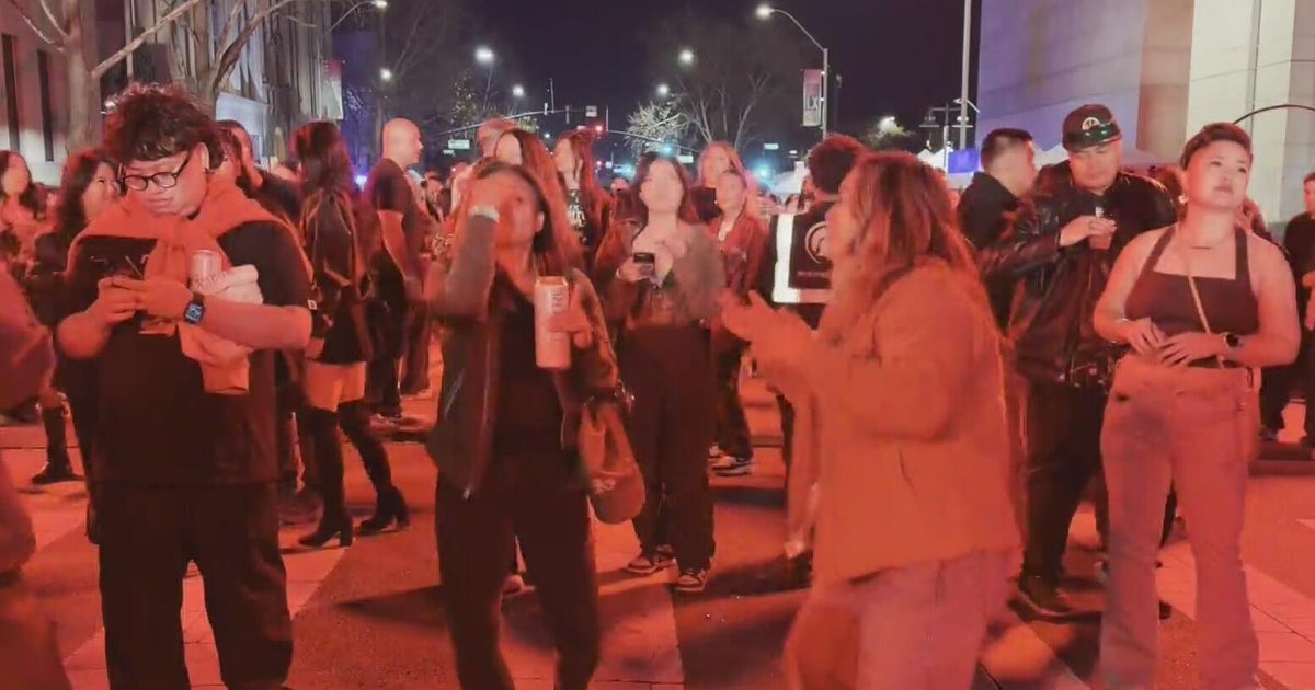 Super Bowl crowds boost Bay Area businesses, but some feel left out