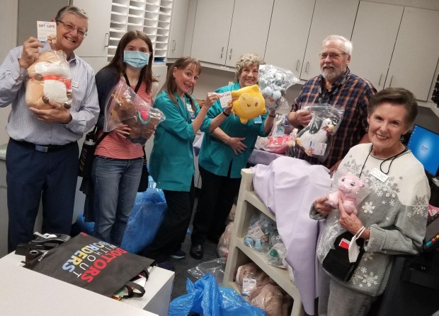 Interfaith group hosts Gift of Love Day