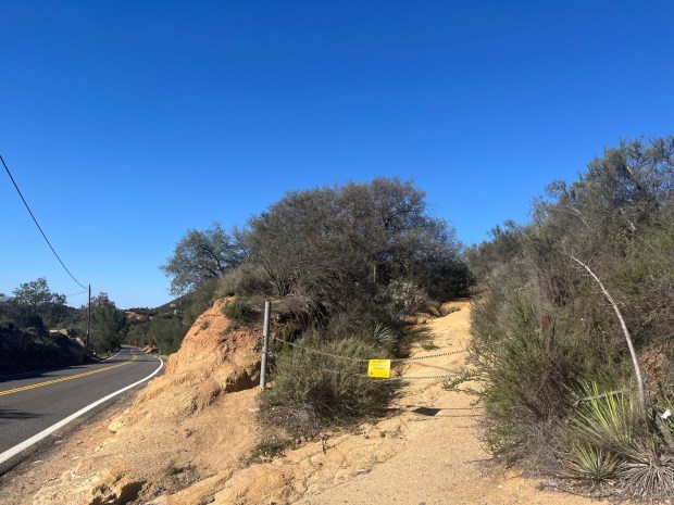 The trailhead for Sycuan Peak is hard to miss and parking is limited. (Maura Fox / The San Diego Union-Tribune)