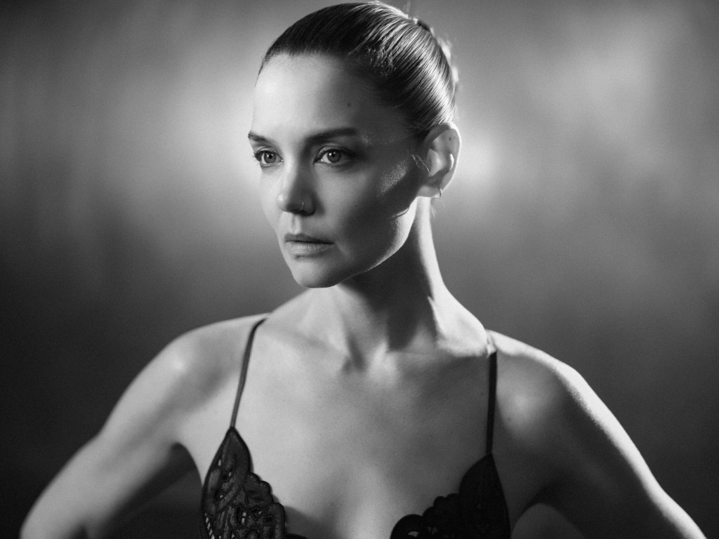 Katie Holmes is ready to climb theater’s highest mountain – San Diego Union-Tribune