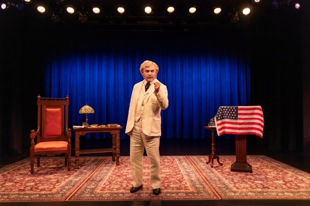 Richard Thomas performs the one-man show "Mark Twain Tonight" on Thursday at San Diego's Balboa Theatre. (T Charles Erickson)