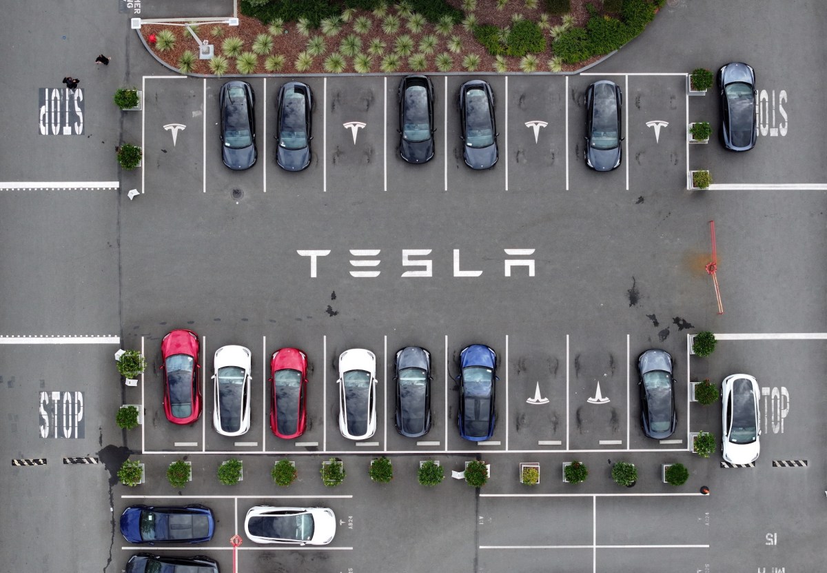 Tesla's battle with the California Department of Motor Vehicles isn't over after all