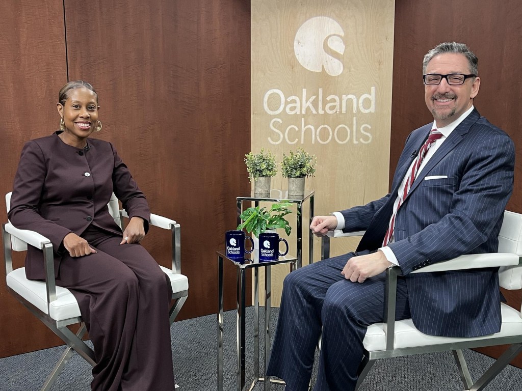 Oakland ISD begins vodcast program – The Oakland Press