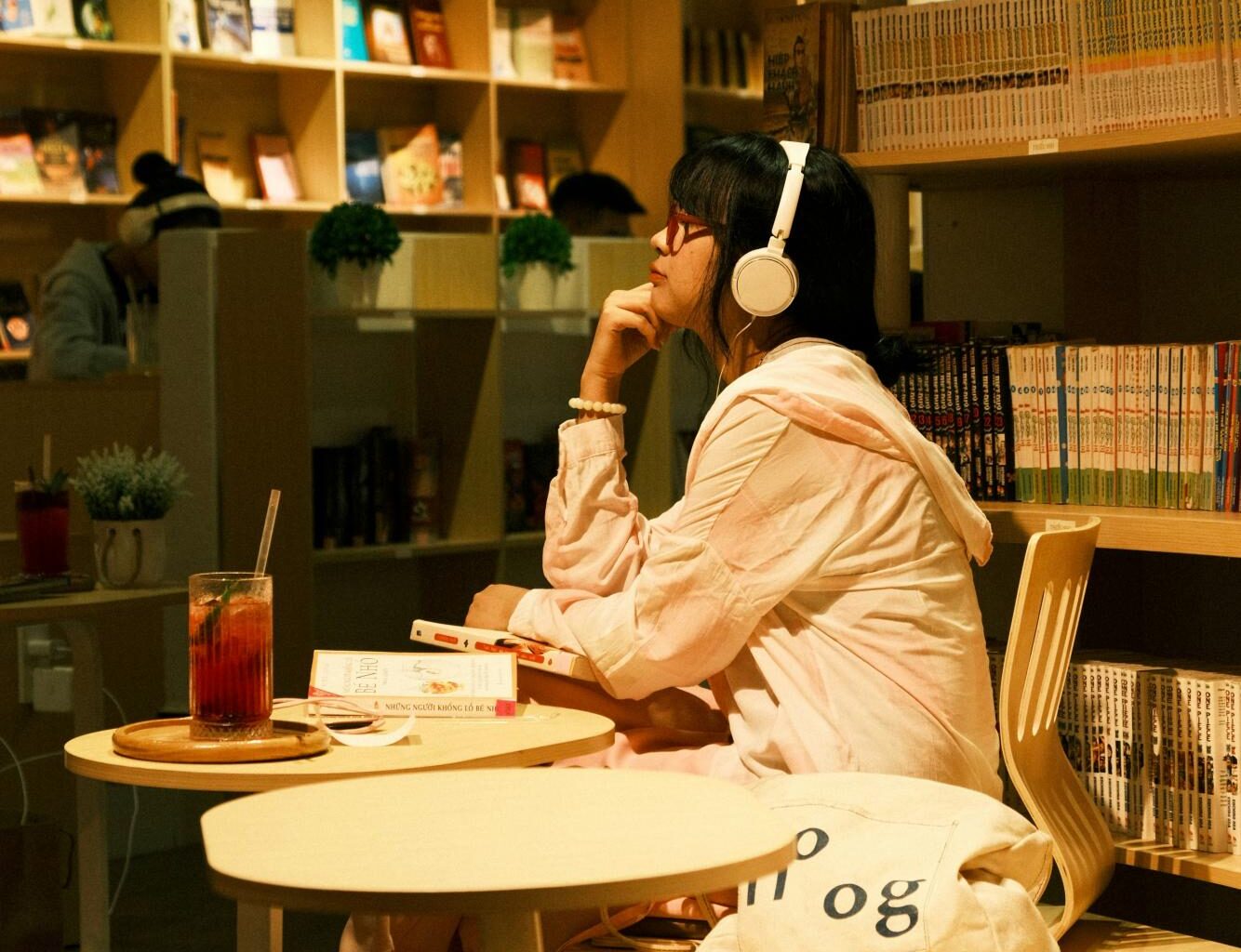 The “study playlist” effect – The Oakland Post