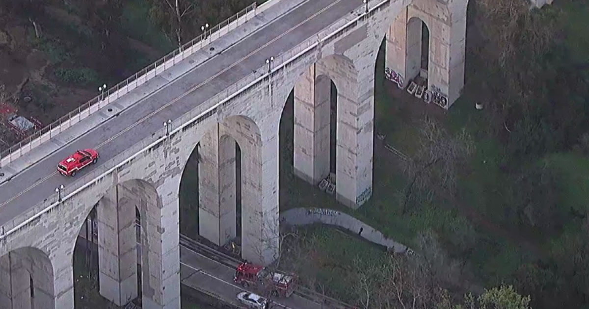 Fire erupts at Cabrillo Bridge in Balboa Park