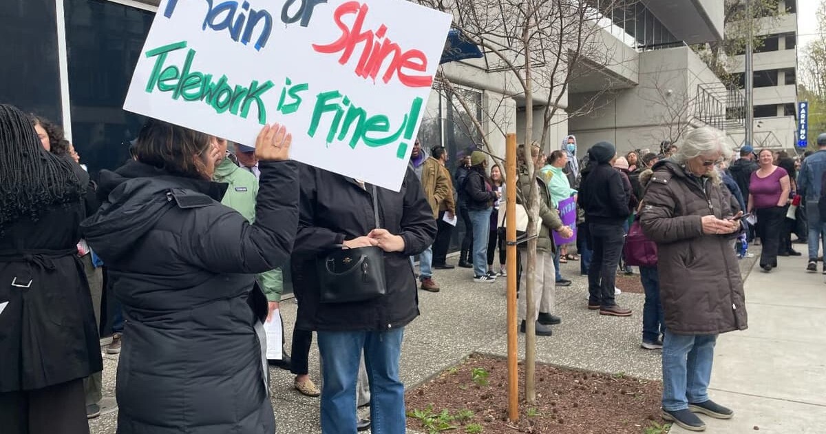 Union-backed bill would require telework options for California state workers