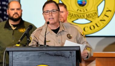 Crews recover bodies of 9 backcountry skiers days after California avalanche