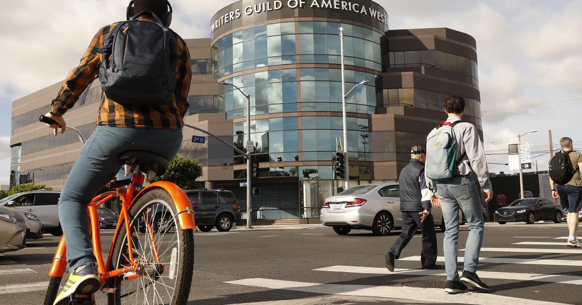 Amid staff union strike, the Writers Guild might cancel its award show