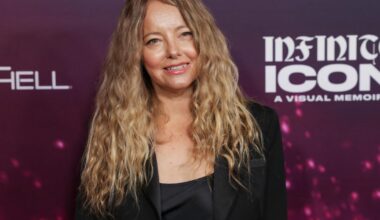 Bijou Phillips hospitalized and seeking new kidney donor